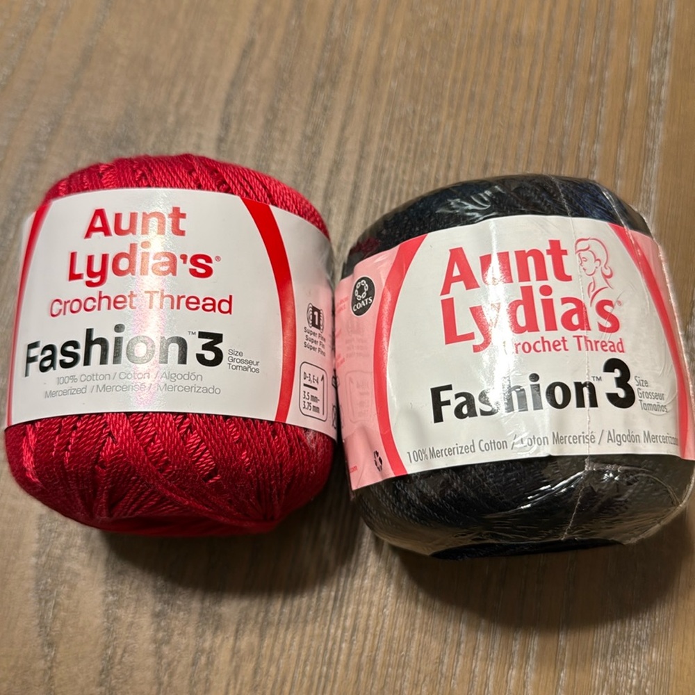 Aunt Lydia’s crochet thread red and black Super fine 1 new